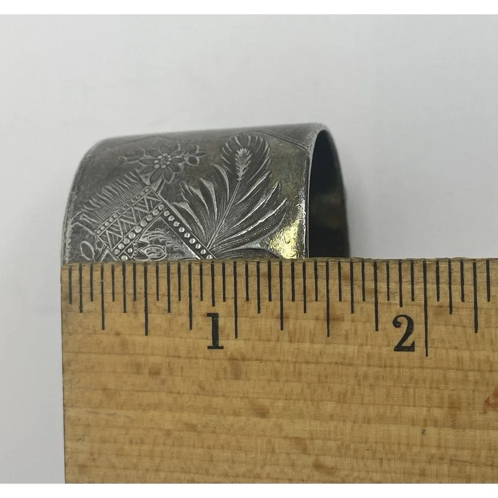 Antique Etched Napkin Ring Silver Plated Ball Feet Monogram Feather Leaf Motif